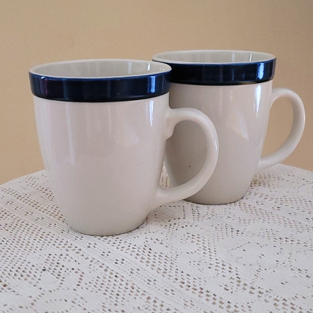 Gibson housewares set of two coffee cups
